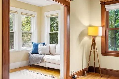 46 Gardner Rd #2, Brookline, MA 02445 photo 8