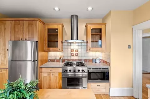 46 Gardner Rd #2, Brookline, MA 02445 photo 14