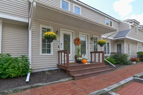 89 E Hartford Ave #1D, Uxbridge, MA 01569