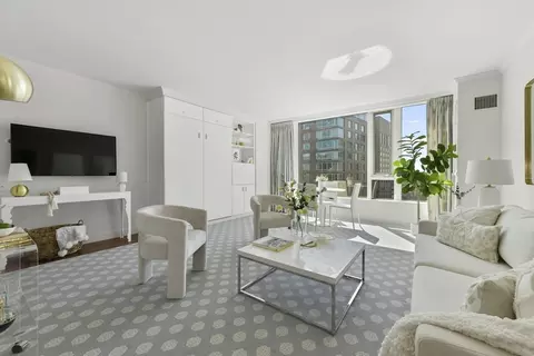 220 Boylston St #1106, Boston, MA 02116
