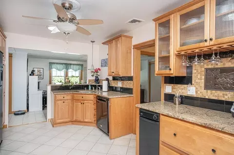 66 Reading St, Fall River, MA 02720 photo 7