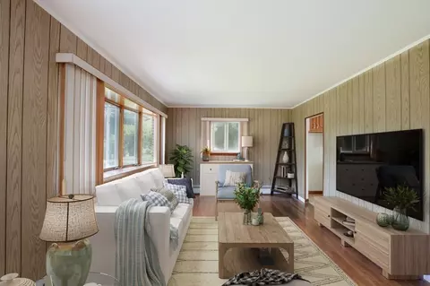 27 Fortaleza Dr, Falmouth, MA 02536