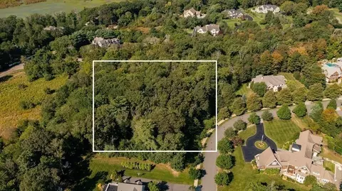 5 Fox Meadow Dr, Westwood, MA 02090