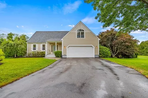 22 Studley St, Fairhaven, MA 02719