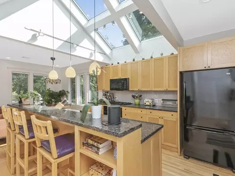 101 Stearns Rd #2, Brookline, MA 02446 photo 8