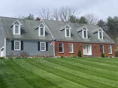 241 Crawford St, Northborough, MA 01532