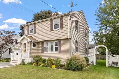 256 Lynn St, Peabody, MA 01960