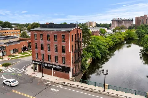 28 Main St #3, Medford, MA 02155