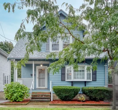 51 Hovey St, Quincy, MA 02171