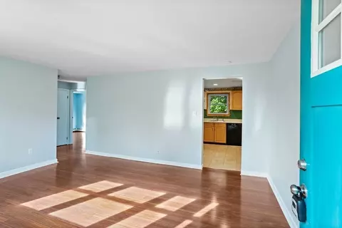 16 Durant Ave, Maynard, MA 01754 photo 3