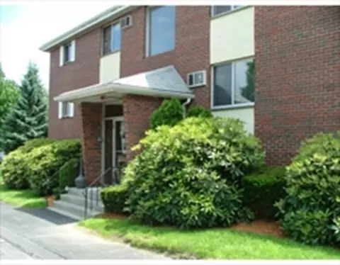 190 Bolton St #11, Marlborough, MA 01752
