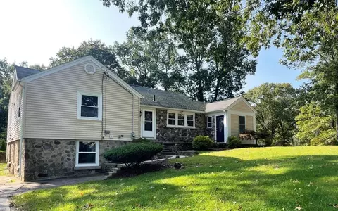 264 West St, Attleboro, MA 02703