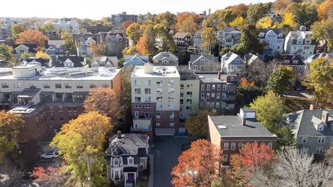 66 Winchester St #101, Brookline, MA 02446