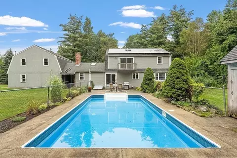 17 Saunders Rd, Townsend, MA 01474 photo 4