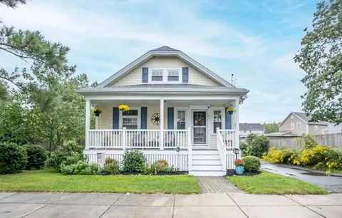 41 Rosedale St, Fall River, MA 02721