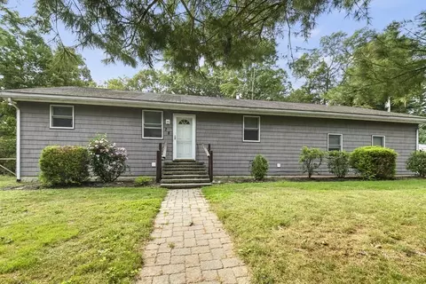28 Glines St, Haverhill, MA 01830