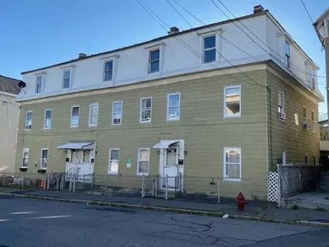 161-165 Chapel St, Lowell, MA 01852