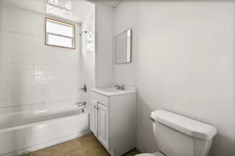 825 Park Ave, Woonsocket, RI 02895 photo 32
