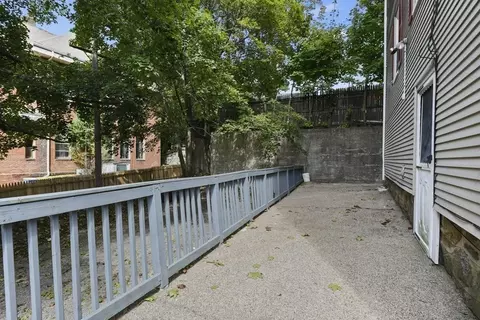 825 Park Ave, Woonsocket, RI 02895 photo 39