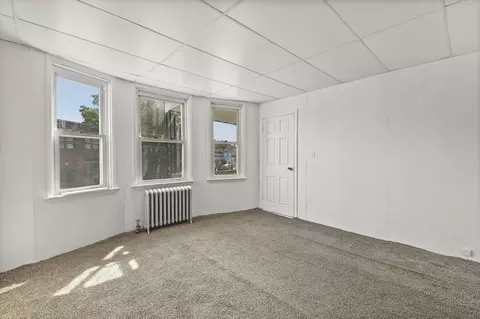 825 Park Ave, Woonsocket, RI 02895 photo 12