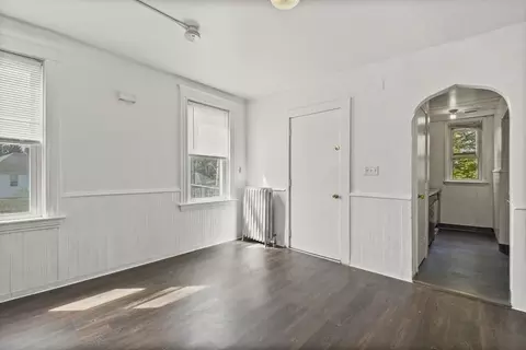 825 Park Ave, Woonsocket, RI 02895 photo 17