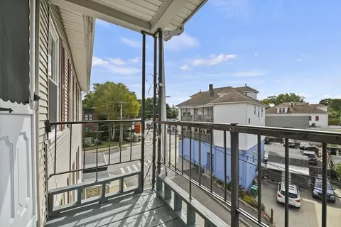 825 Park Ave, Woonsocket, RI 02895 photo 33