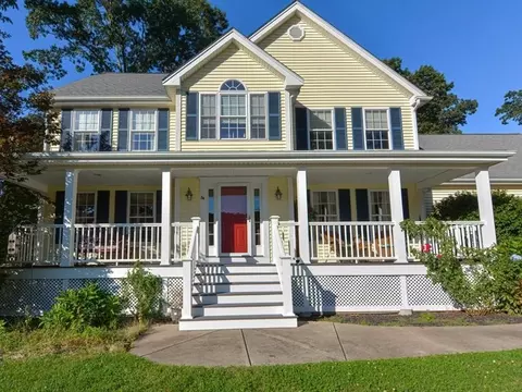 34 Highridge Rd, Bellingham, MA 02019