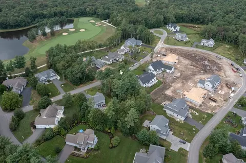 63 Shag Bark Cir, Mattapoisett, MA 02739