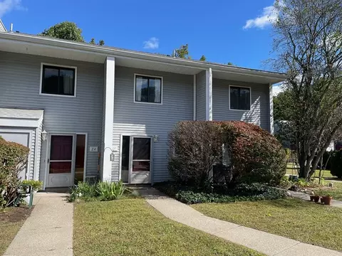 555 Russell Rd #D25, Westfield, MA 01085