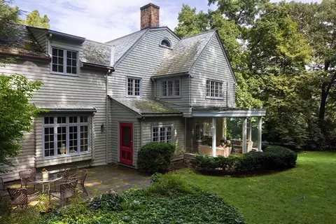 120 Codman Rd, Brookline, MA 02445 photo 22