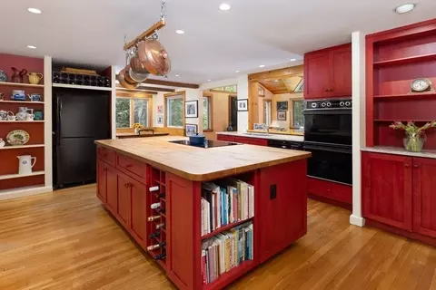 120 Codman Rd, Brookline, MA 02445 photo 10