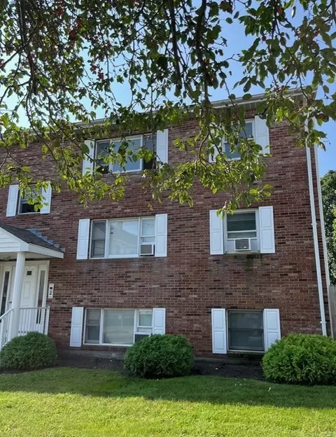 141 Peckham St #F, Fall River, MA 02724