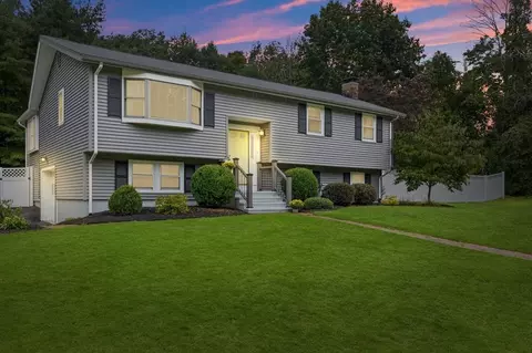 1 Sears Rd, Foxboro, MA 02035