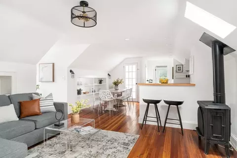 118 Pleasant St #3, Cambridge, MA 02139
