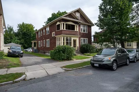 153 West St, Worcester, MA 01609