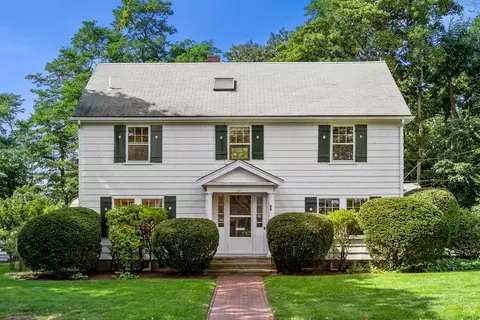 1 Conant Rd, Marblehead, MA 01945