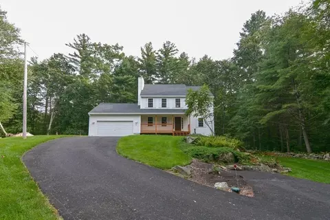 21 Shore Dr, Upton, MA 01568