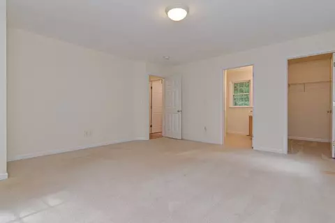 21 Shore Dr, Upton, MA 01568 photo 16