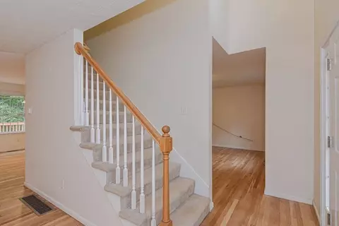 21 Shore Dr, Upton, MA 01568 photo 14