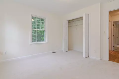 21 Shore Dr, Upton, MA 01568 photo 22