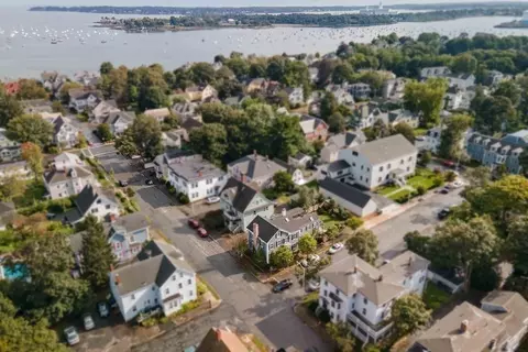 9 Brown St, Beverly, MA 01915 photo 42