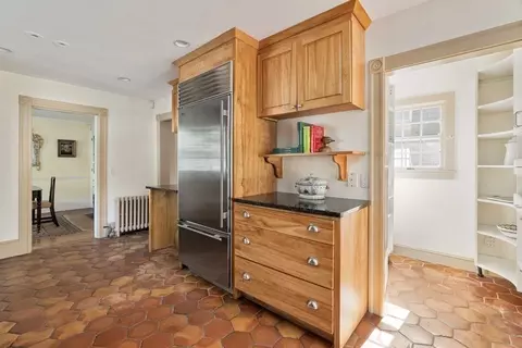 9 Brown St, Beverly, MA 01915 photo 15