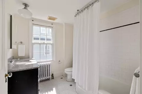 9 Brown St, Beverly, MA 01915 photo 25
