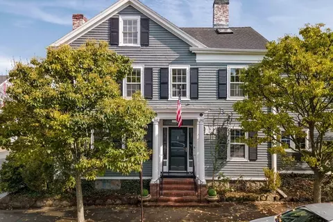 9 Brown St, Beverly, MA 01915
