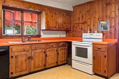 16 Turner Rd, Marblehead, MA 01945 photo 8