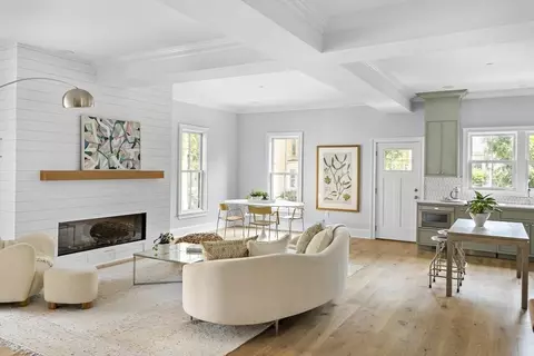 59 Inman St #59, Cambridge, MA 02139