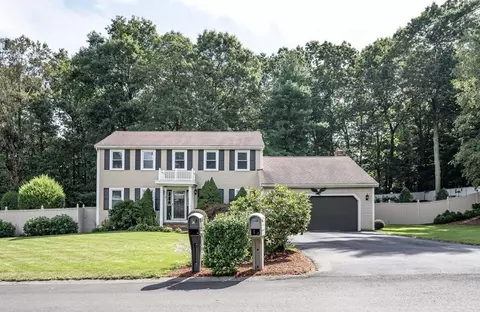 70 Erin Rd, Taunton, MA 02718