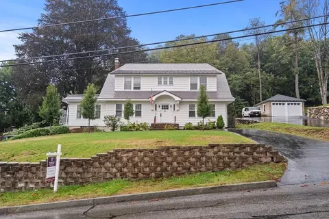 224 Blossom St, Fitchburg, MA 01420