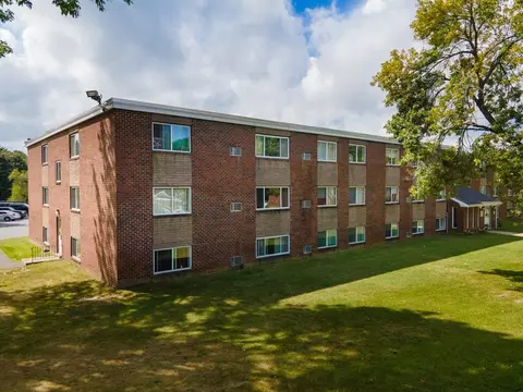 2094 Phillips Rd #3, New Bedford, MA 02745