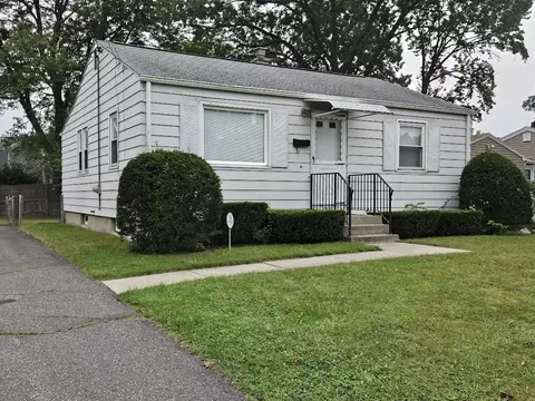 159 Middle St, Springfield, MA 01104 photo 3